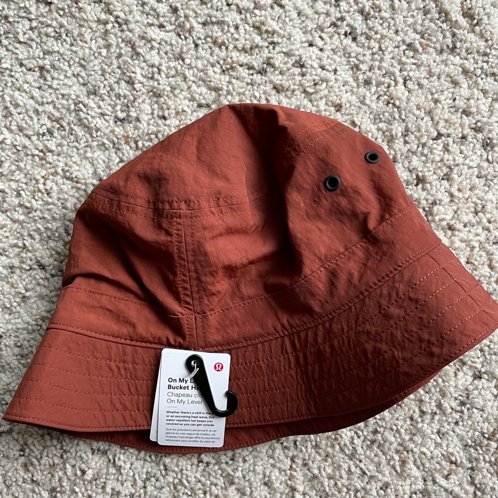 Lululemon on my level bucket hat